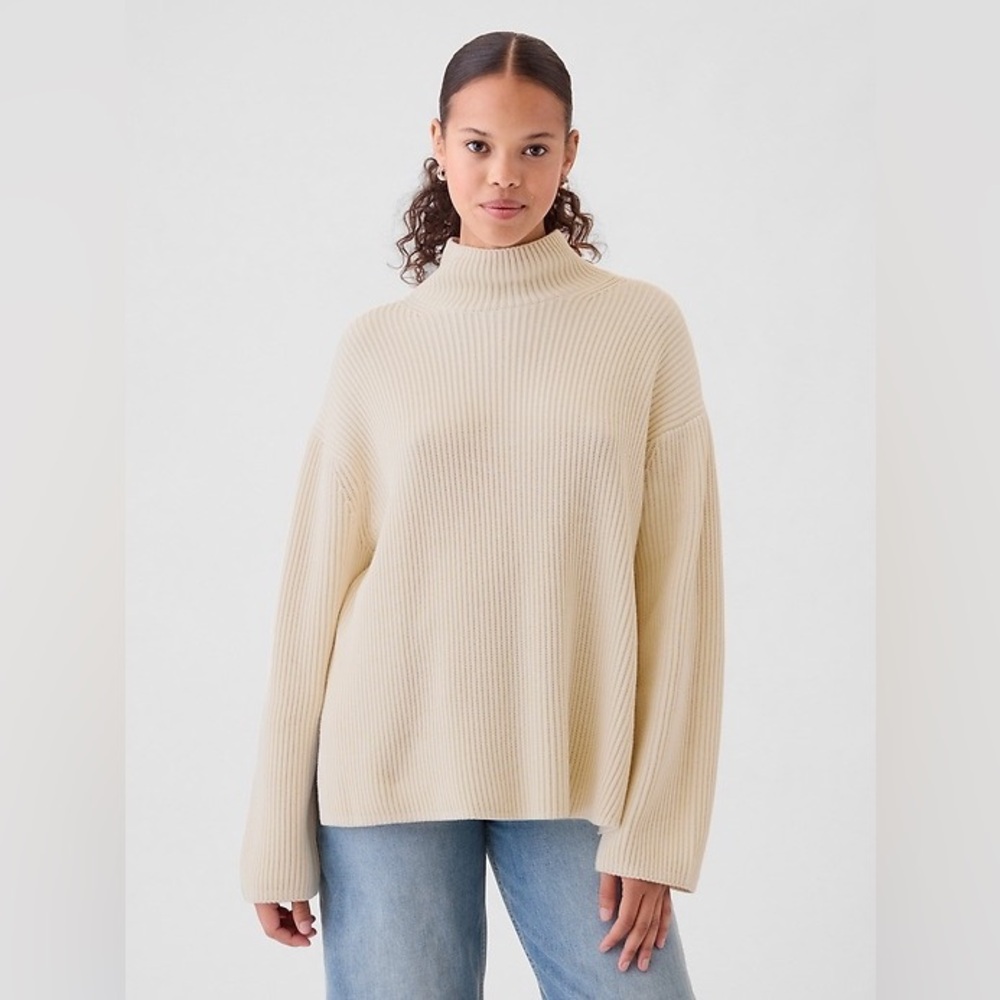 Gap split-hem sweater